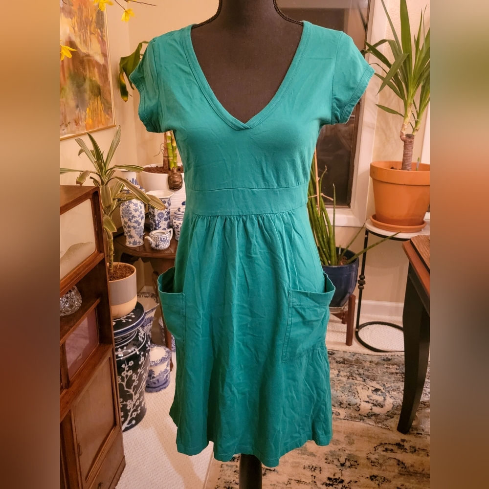 Old Navy Green T-Shirt Dress w/ Pockets M